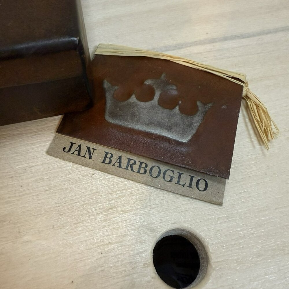 RARE Jan Barboglio Cast Iron Crested Crown 6.5” Square Box Retired Brutalist - Picture 4 of 16
